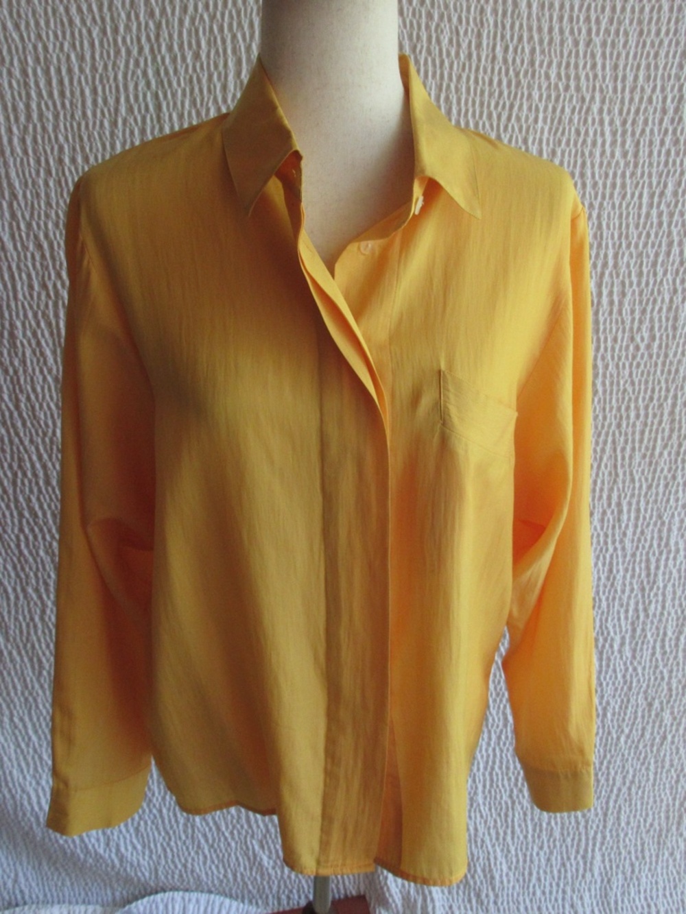 Chaus Washable Silk Blouse Women 12 14 Yellow Button Down Shirt Long Sleeve Vtg